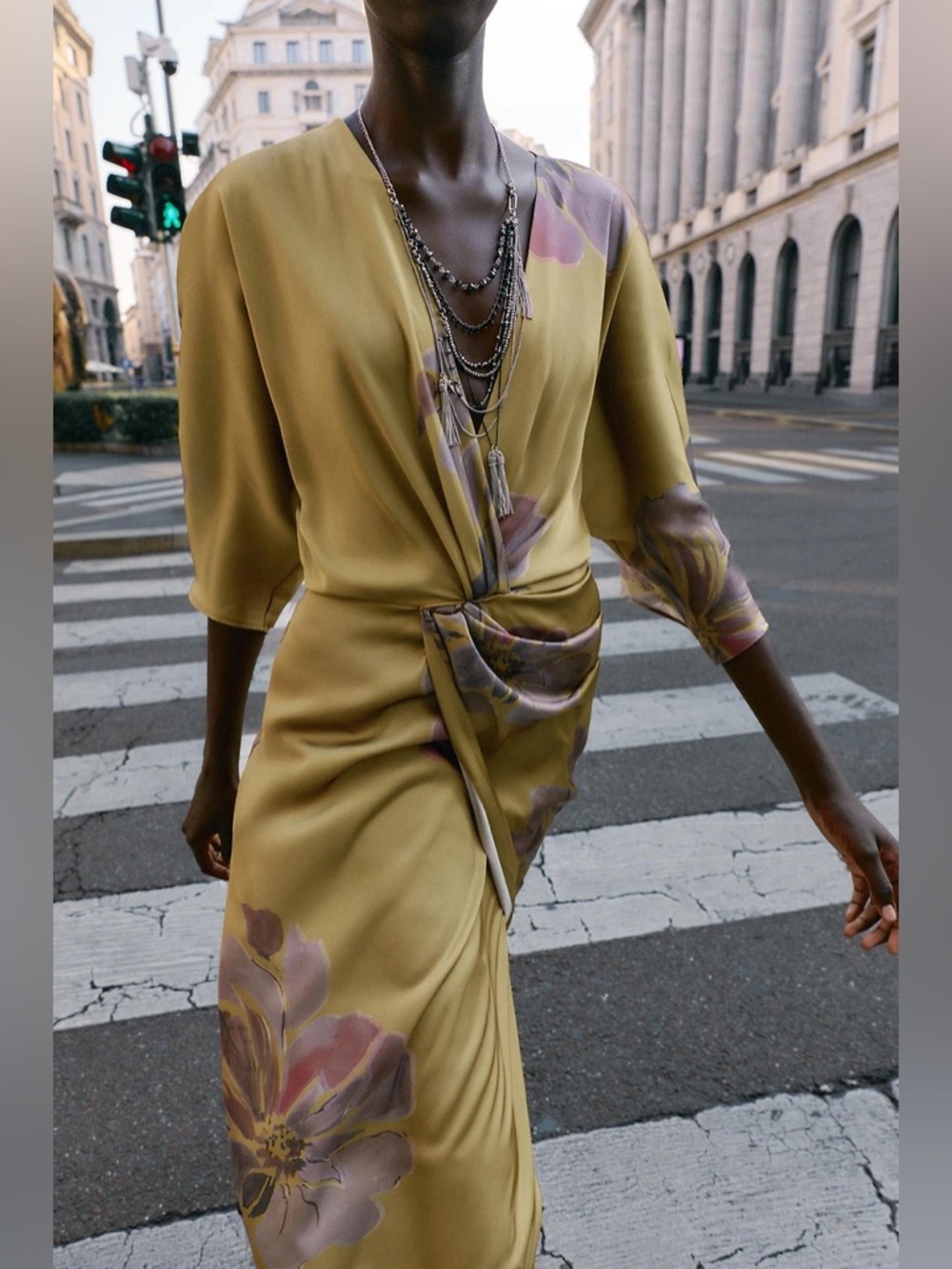 NWT Zara Woman Floral SATIN PRINTED MIDI DRESS Size M Medium - Picture 3 of 12
